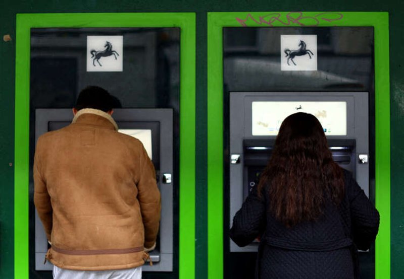 Image for Britain makes access to fee-free cash machine a legal right