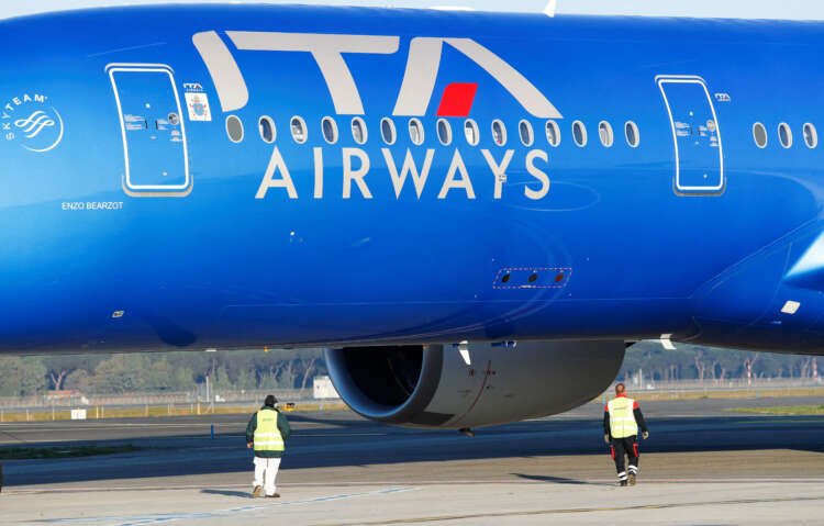 Image for ITA Airways averts strike after wage increase accord with unions