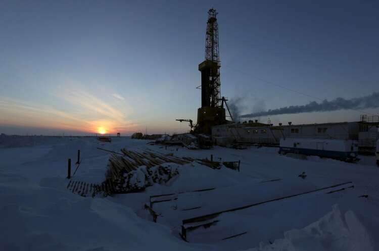 FILE PHOTO: View shows oil derrick at Vankorskoye oil field owned by Rosneft north of Krasnoyarsk