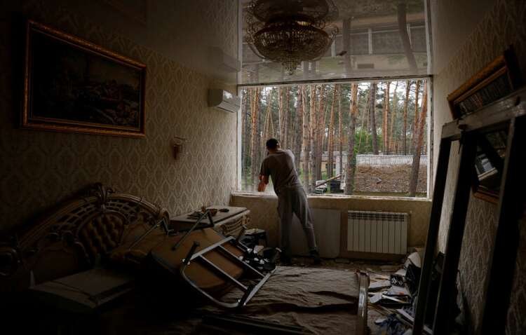 Destruction in Irpin, Ukraine, highlighting impacts of Russia's attacks - Global Banking & Finance Review