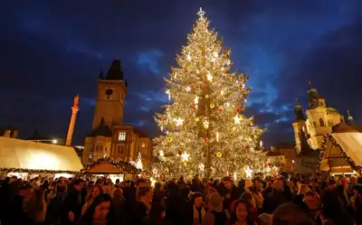 Image for Prague Christmas market returns after COVID but with fewer lights