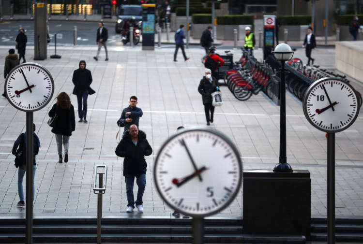 Image for UK productivity rose in 2020 as lockdown hit lower-paid jobs
