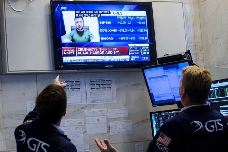 Image for Global equities, U.S. yields rise on Ukraine peace hopes, Fed rate hike