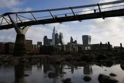 Image for UK growth stutters in February as cost-of-living squeeze looms