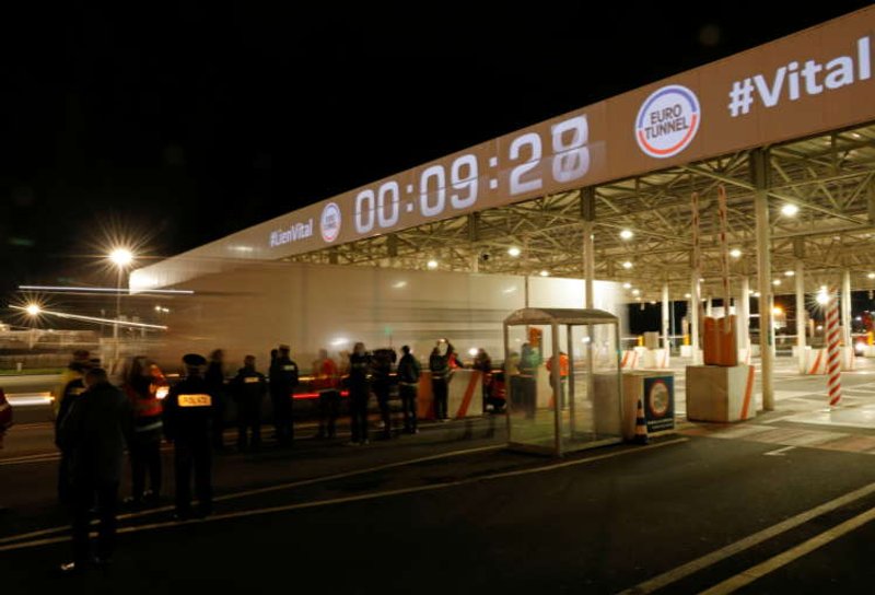 Image for Brexit weighs on French exports to Britain in February – customs office