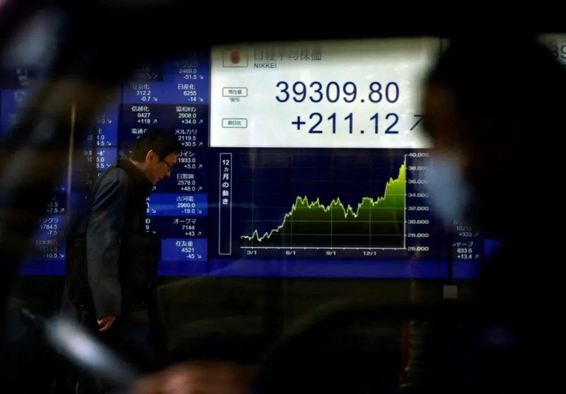 Image for Stocks flat, US yields edge higher ahead of data