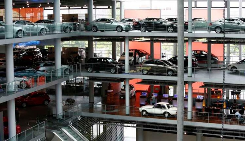 Image for German industry is losing green energy race, autos association warns