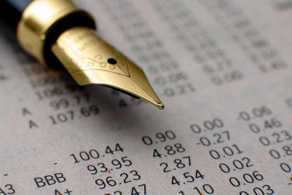 Illustration of cashing out a 401K retirement plan - Global Banking & Finance Review