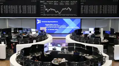 Image for Banks boost STOXX 600 to month high, France’s political turmoil in focus