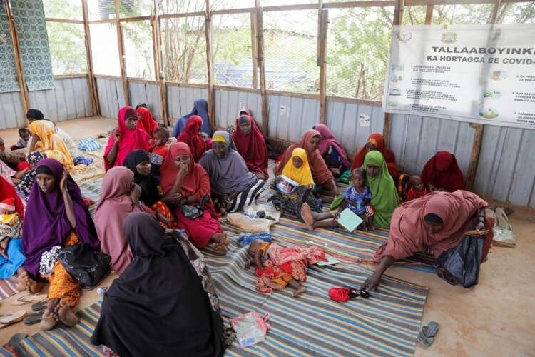 Internally displaced Somali women and children waiting for malnutrition screening amid Ukraine war impact - Global Banking & Finance Review