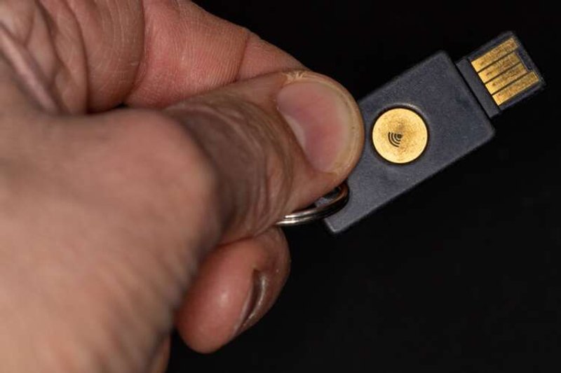 Image for FIDO2 for financial sector: Pros&Cons