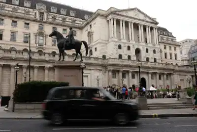 Image for Bank of England set to hold rates with bond sales in spotlight