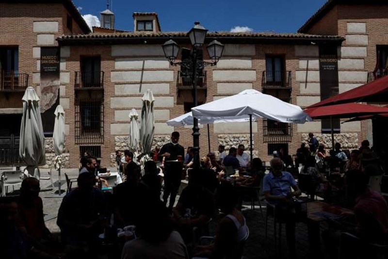 Image for Spanish services sector growth slows slightly in July -PMI