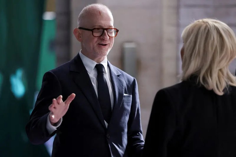 Image for Burberry’s new CEO faces outlet store and pricing dilemmas