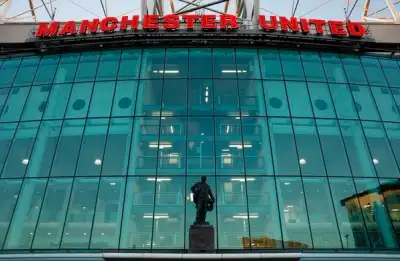 Image for Manchester United slips to quarterly loss; CEO admits challenges on pitch