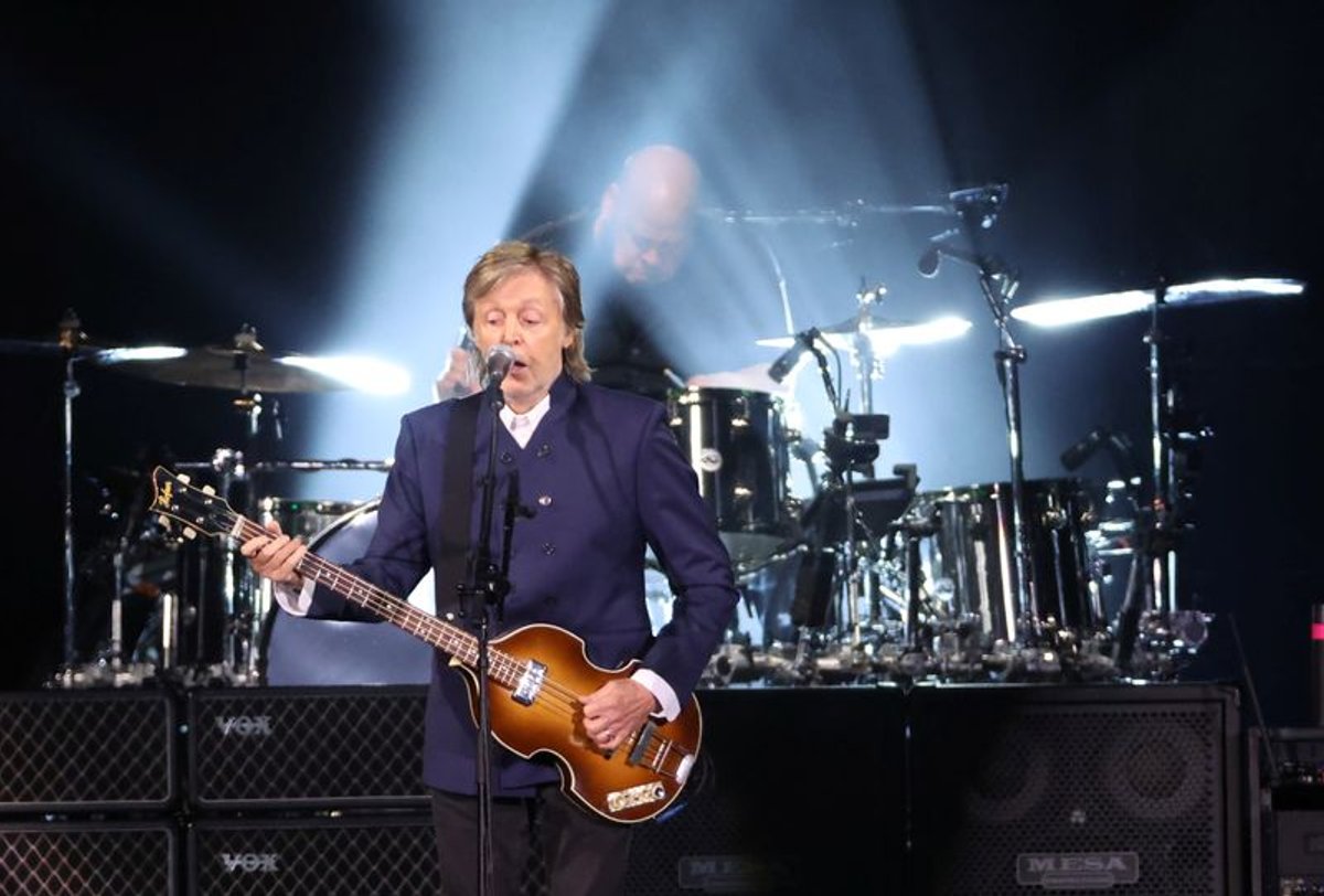 Paul McCartney warns UK government about AI exploitation of artists - Global Banking & Finance Review