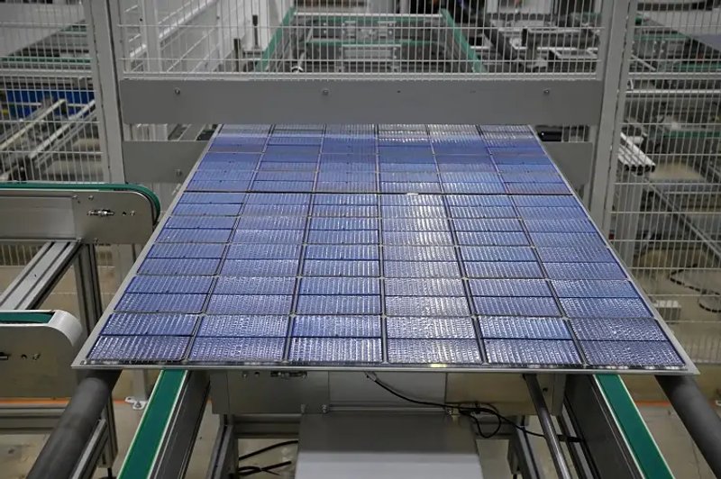 Image for Meyer Burger halts solar plant in Colorado, plans restructuring
