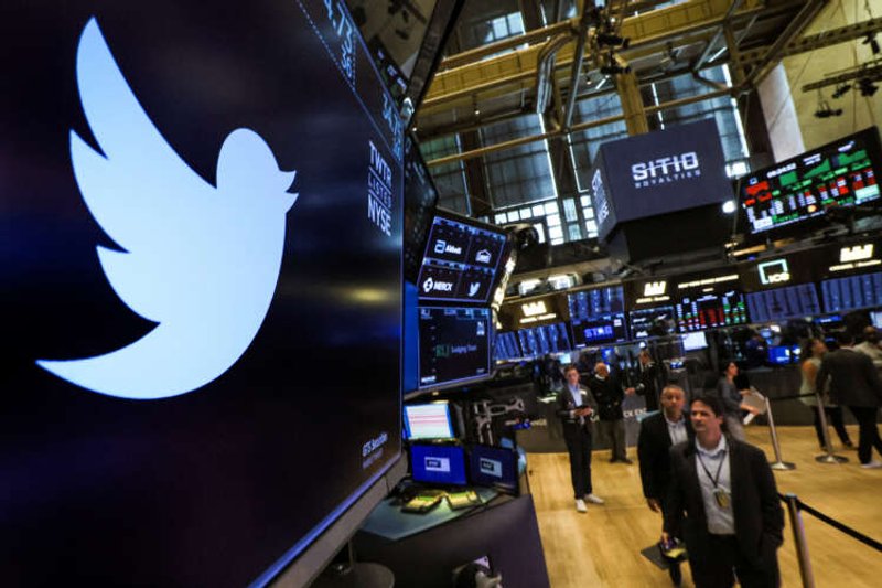 Image for Twitter shares cruise towards Musk’s offer price as deal deadline looms