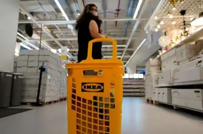 Image for IKEA to spend 3 billion euros on stores as it adapts to e-commerce