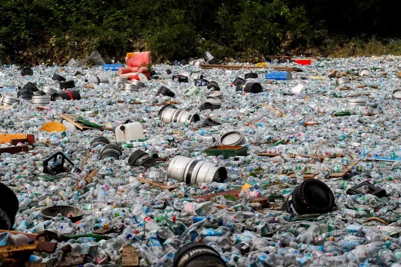 Image for EU reaches deal to stop sending waste to countries that can’t process it