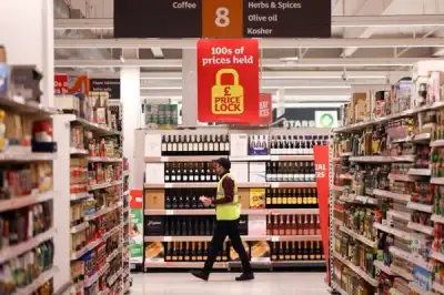 Image for Sainsbury’s quarterly sales drop as UK consumers squeezed