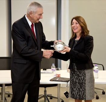 Anne MacColl, head of Scottish Development International (SDI) presentes SAS CEO Dr Jim Goodnight with a Silver Quaich, in honour of the investment