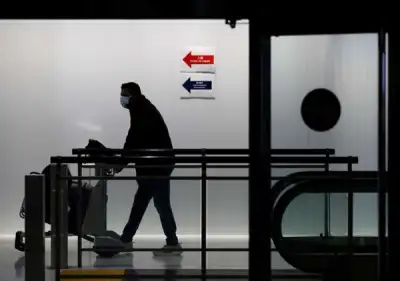 Image for Japan weighs relaxing border rules on COVID -media