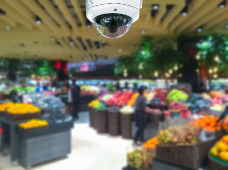 Smart security cameras in a retail environment enhance surveillance and data insights - Global Banking & Finance Review
