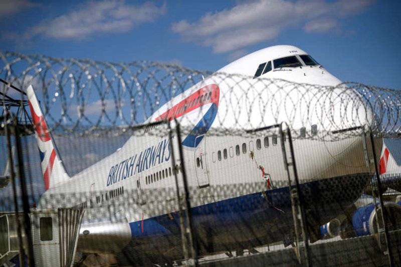 Image for Pandemic pushes BA-owner IAG to a 4.4 billion euro loss in 2020