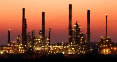 Image for Oil rises as U.S. vaccine progress raises demand expectations