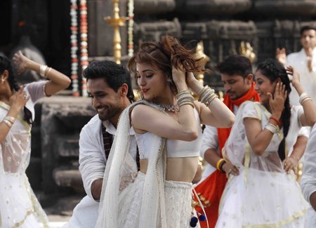 Pacific Mercantile Bank financing film HEARTBEATS featuring dancers - Global Banking & Finance Review