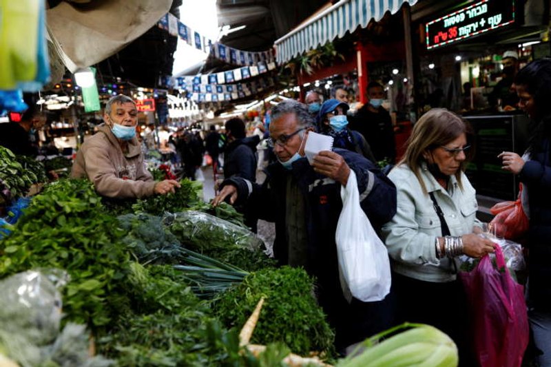 Image for World food price index rises in March for tenth month running – FAO