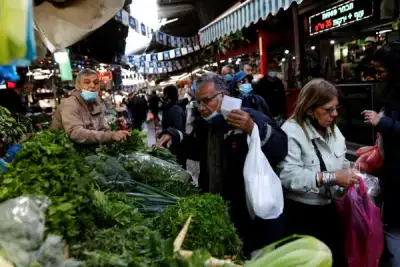 Image for World food price index rises in March for tenth month running – FAO