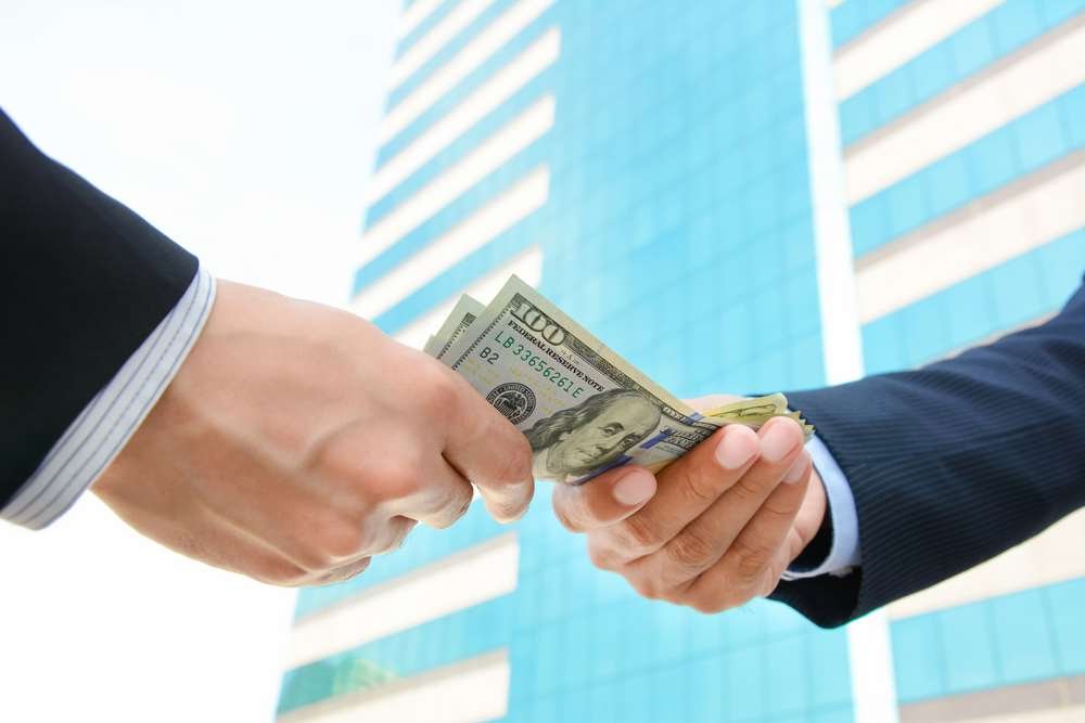 Illustration of lending challenges for SMEs during economic recovery - Global Banking & Finance Review