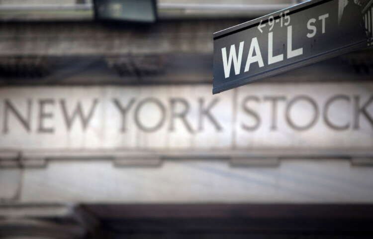 Image for Stocks fall, U.S. yields flat after Fed officials focus on taper timeline