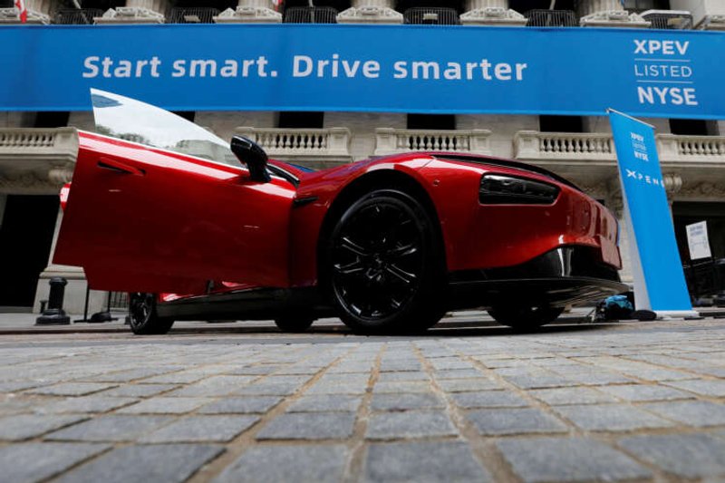 Image for Chinese carmakers target more European sales with five-star EVs