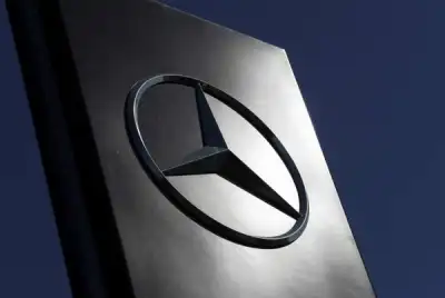 Image for Mercedes-Benz to double EV sales in 2022, solidify supplier relationship