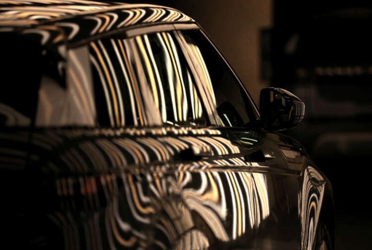 Image for Jaguar Land Rover posts Q4 free cash flow about $1 billion