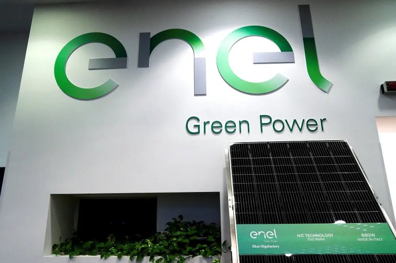 Image for Enel to invest 36 billion euros by 2026, be more selective on renewables