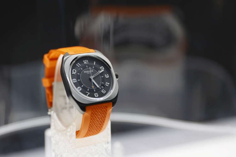 Image for Swiss watchmakers go digital to show off new products, revive sales