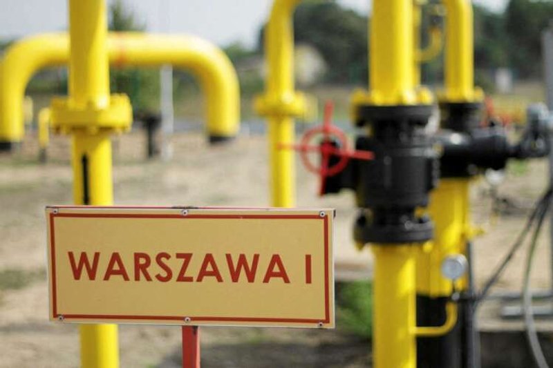 Image for Russia warns Poland, Bulgaria of gas supply cuts on Wednesday