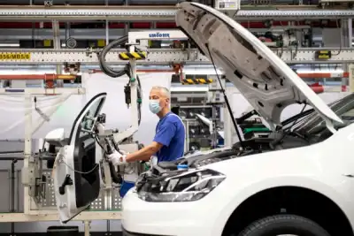 Image for Analysis: Carmakers wake up to new pecking order as chip crunch intensifies