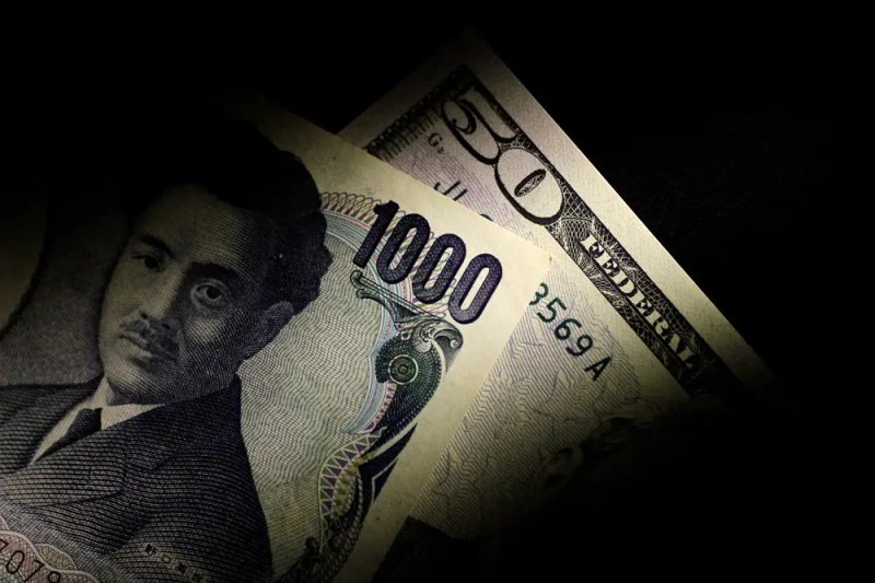 Image for Dollar recovers ground, yen steadies as currency market frenzy eases