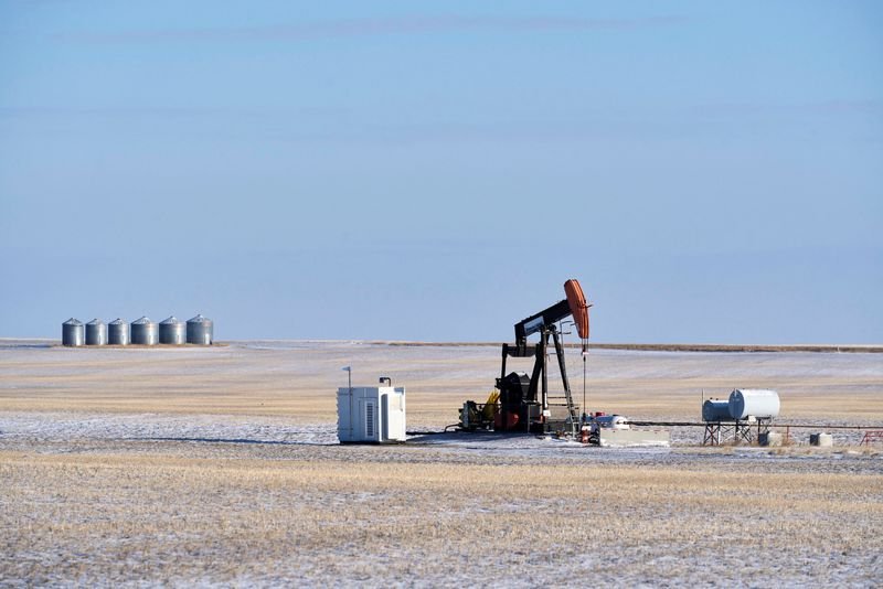 Oil prices rising amid supply concerns and US tariffs - Global Banking & Finance Review