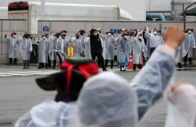 Image for Analysis-South Korea truckers’ win no harbinger of labour market peace