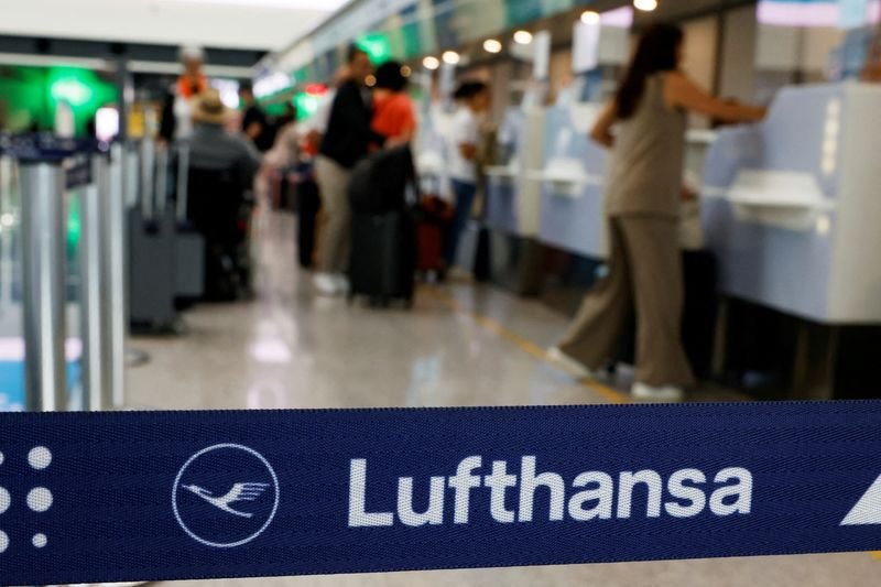 Image for Lufthansa CEO sees more airline sector consolidation in Europe