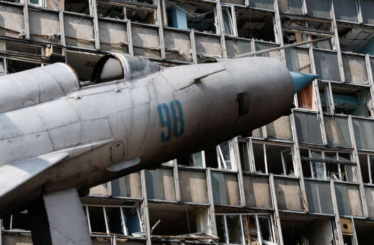 Image for Ukrainian city cleans up and grieves after Russian missile attack
