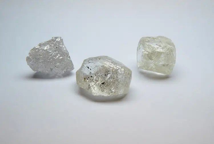 Omani firm partners with Angola's diamond miner, replacing Alrosa - Global Banking & Finance Review
