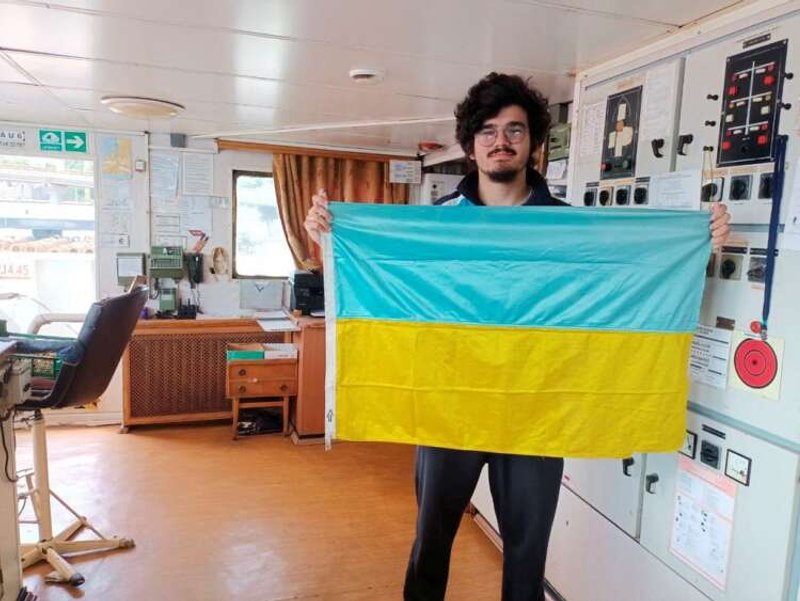Image for Stranded teenage sailor excited at journey home from Ukraine after grain deal