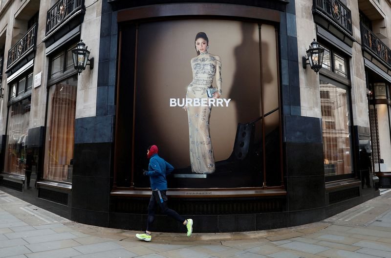 Burberry shares surge 13% in response to strong sales performance - Global Banking & Finance Review